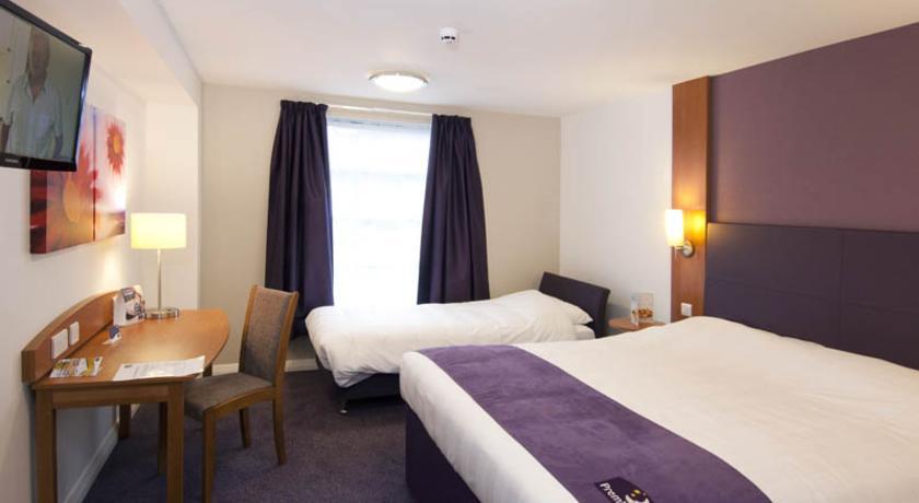Premier Inn Basingstoke West Room photo