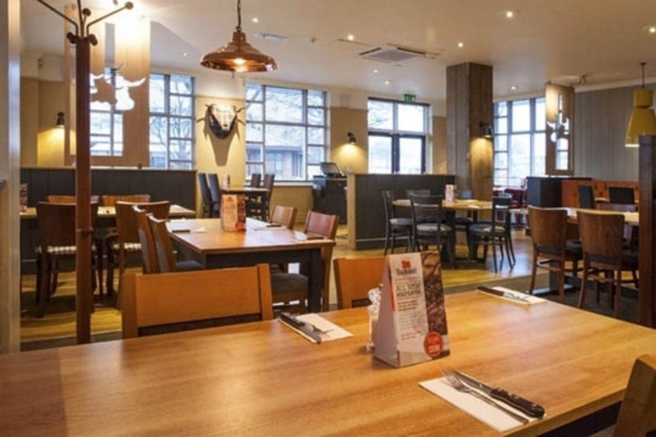 Premier Inn Basingstoke West Exterior photo